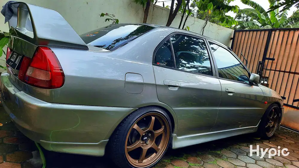 Mitsubishi Lancer 1997 Bensin