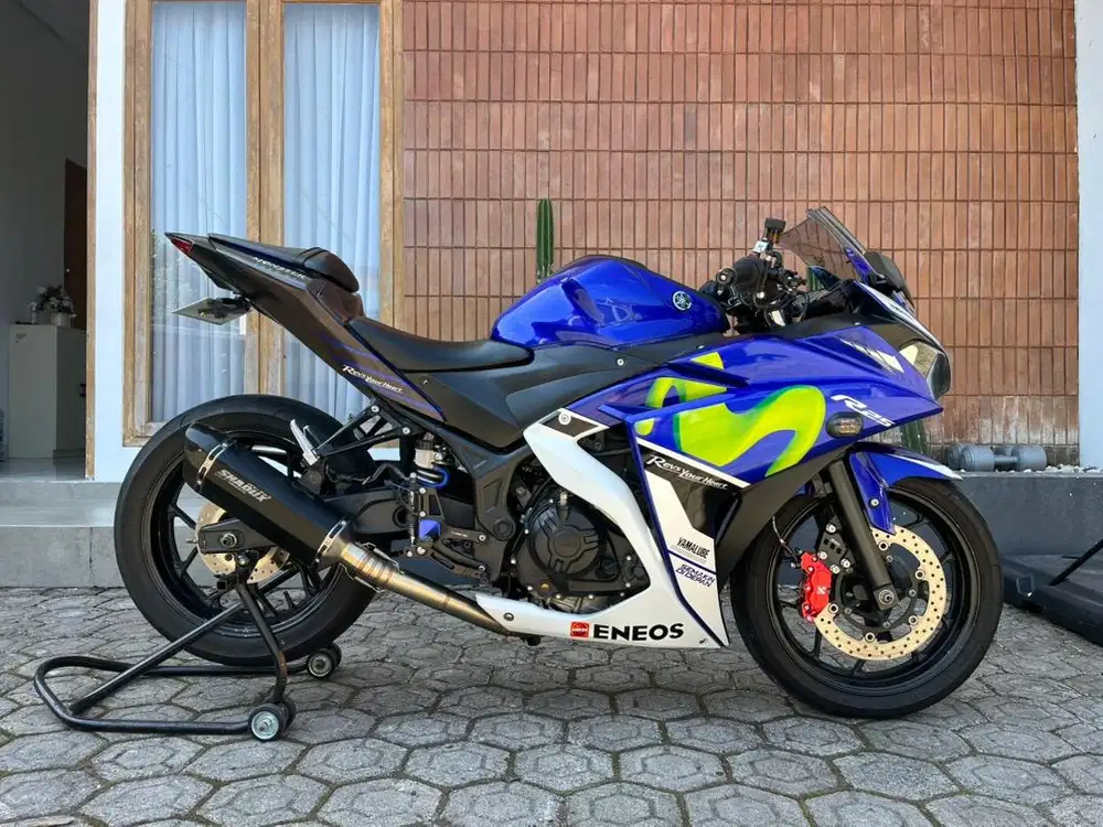 Yamaha YZF R25 Modif Proper Part Ori Ada