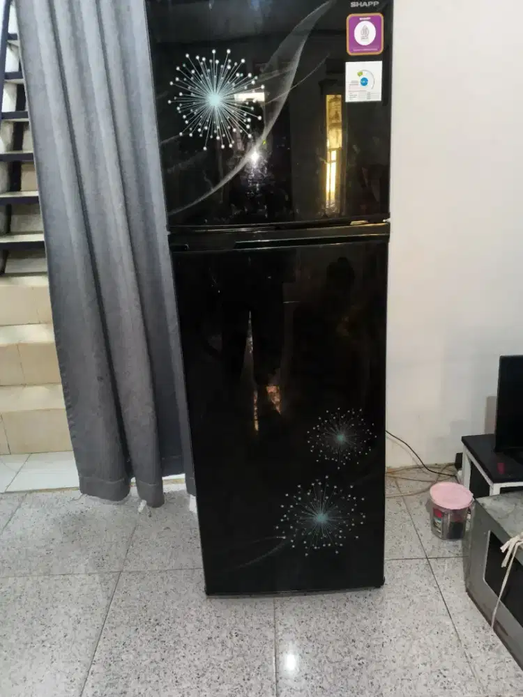 Kulkas Sharp 2 pintu sj-317