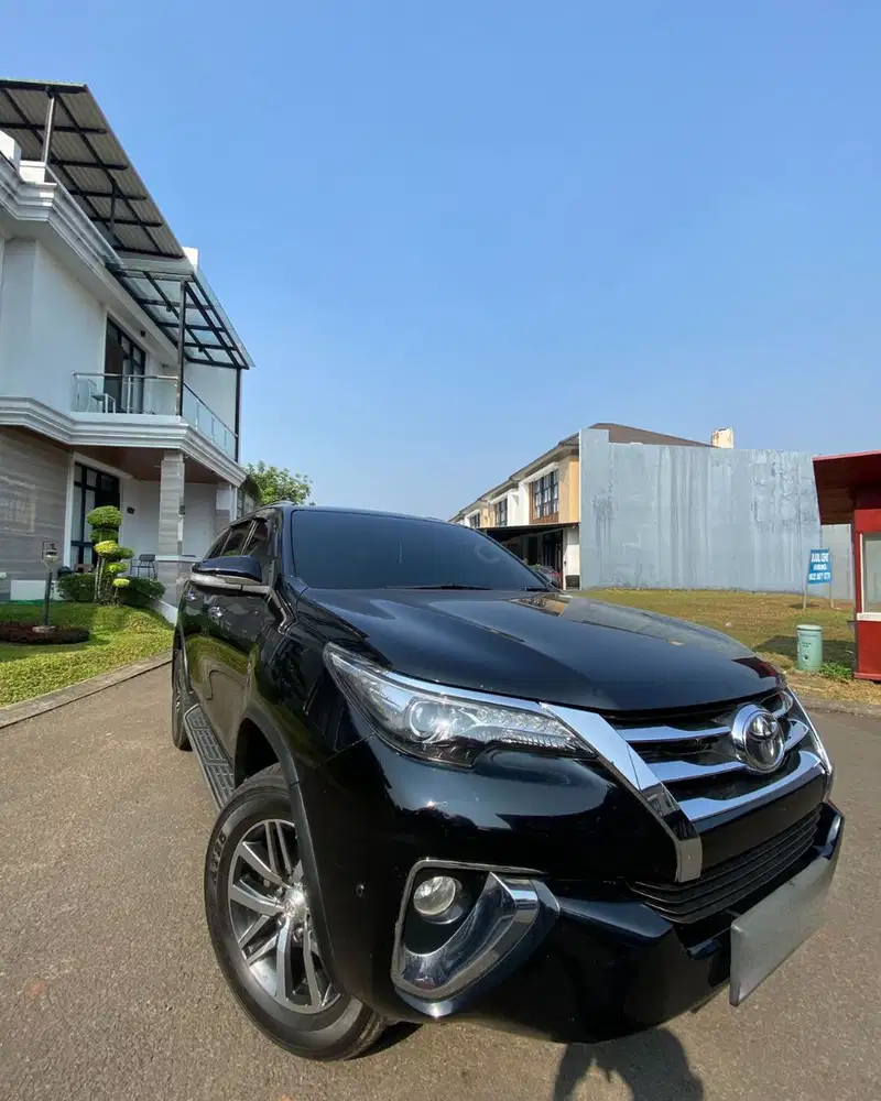 Cash - TOYOTA FORTUNER VRZ. 2.4 DIESEL 2017 AT