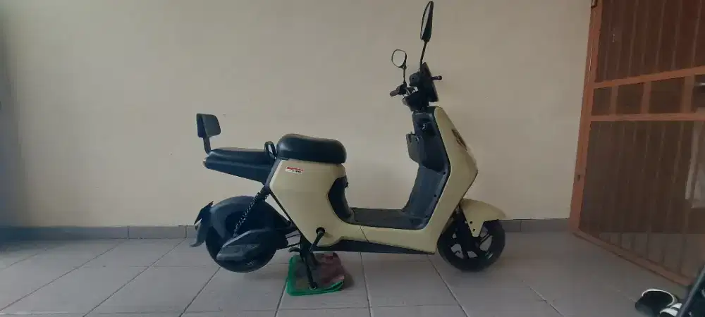 Sepeda listrik uwinfly D60