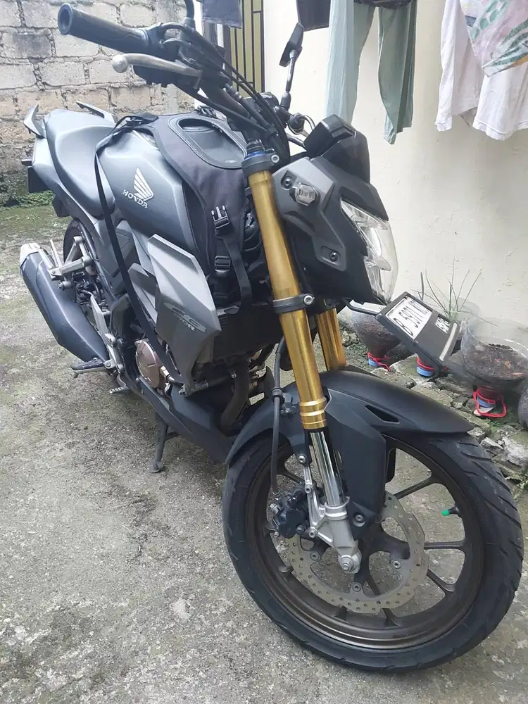 HONDA CB 150R STREET FIRE 2023