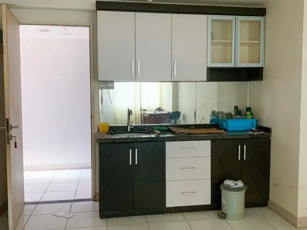 DIJUAL APART SURABAYA BARAT  UC - BERKELEY