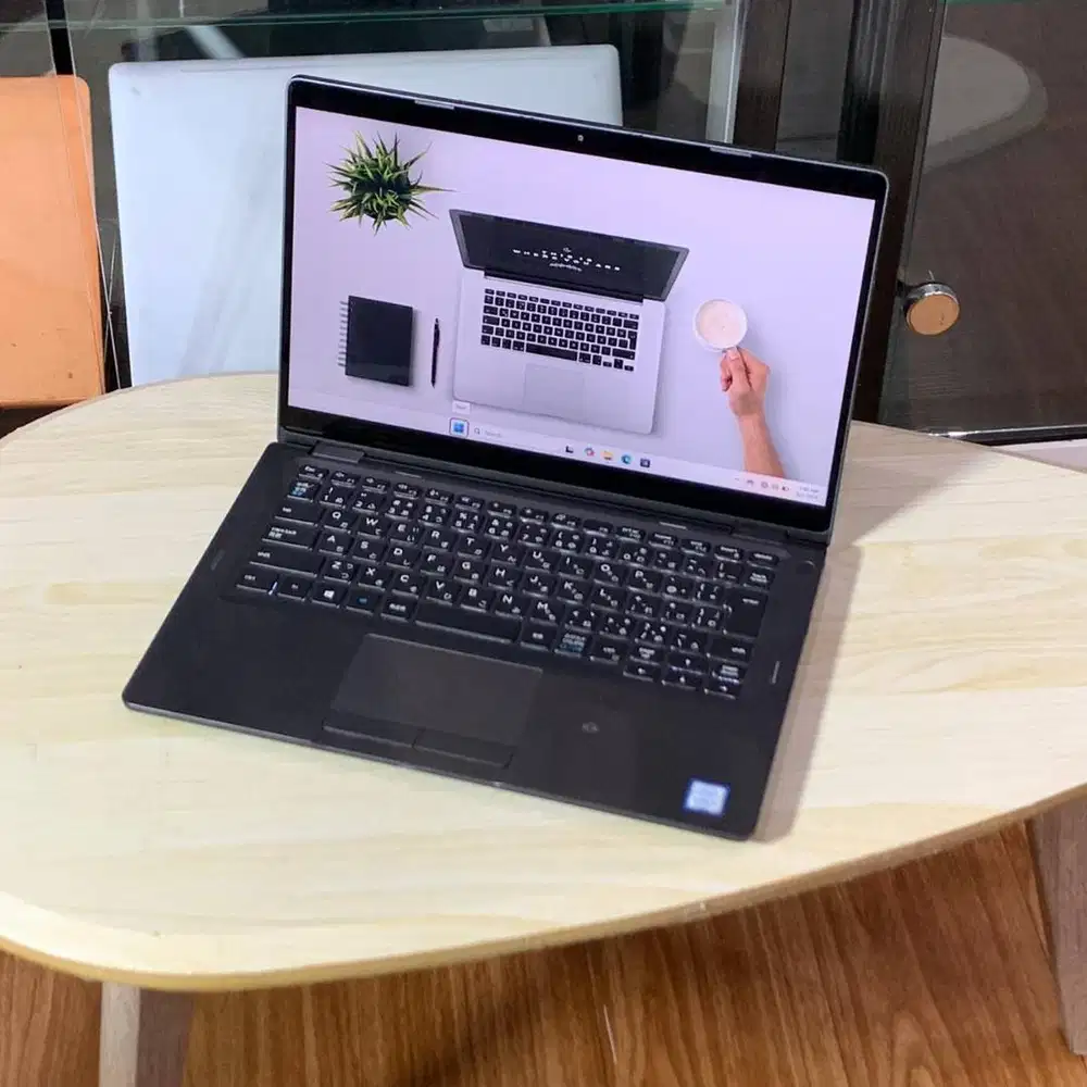 Laptop Dell Latitude 5300 2-in-1 Toucscreen Corei5-8365U SSD