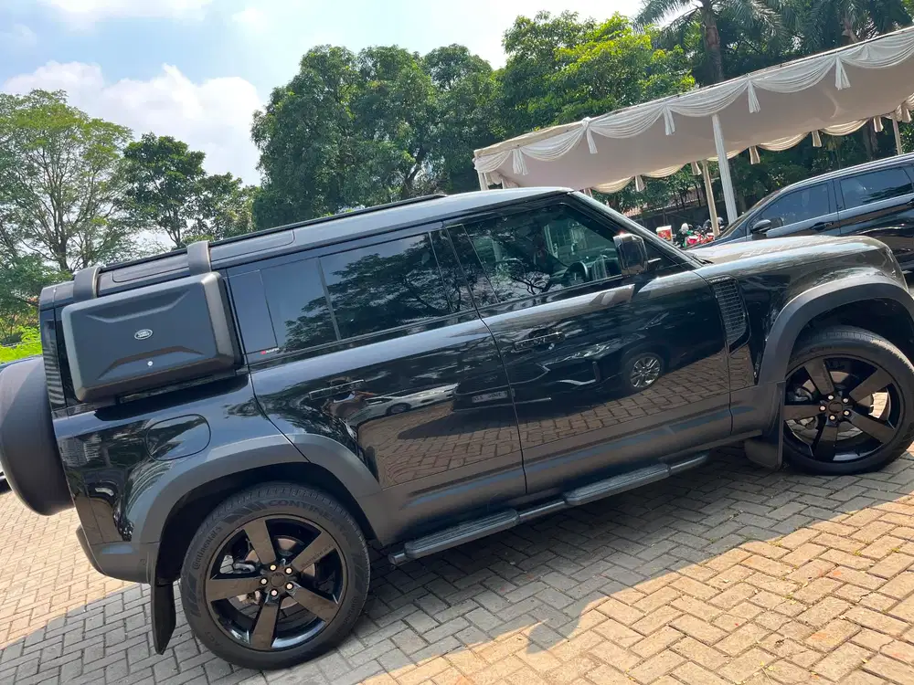 DEFENDER 110 SE 2.0 AT 2022  | 3.450 Km ! | Kondisi Istimewa !