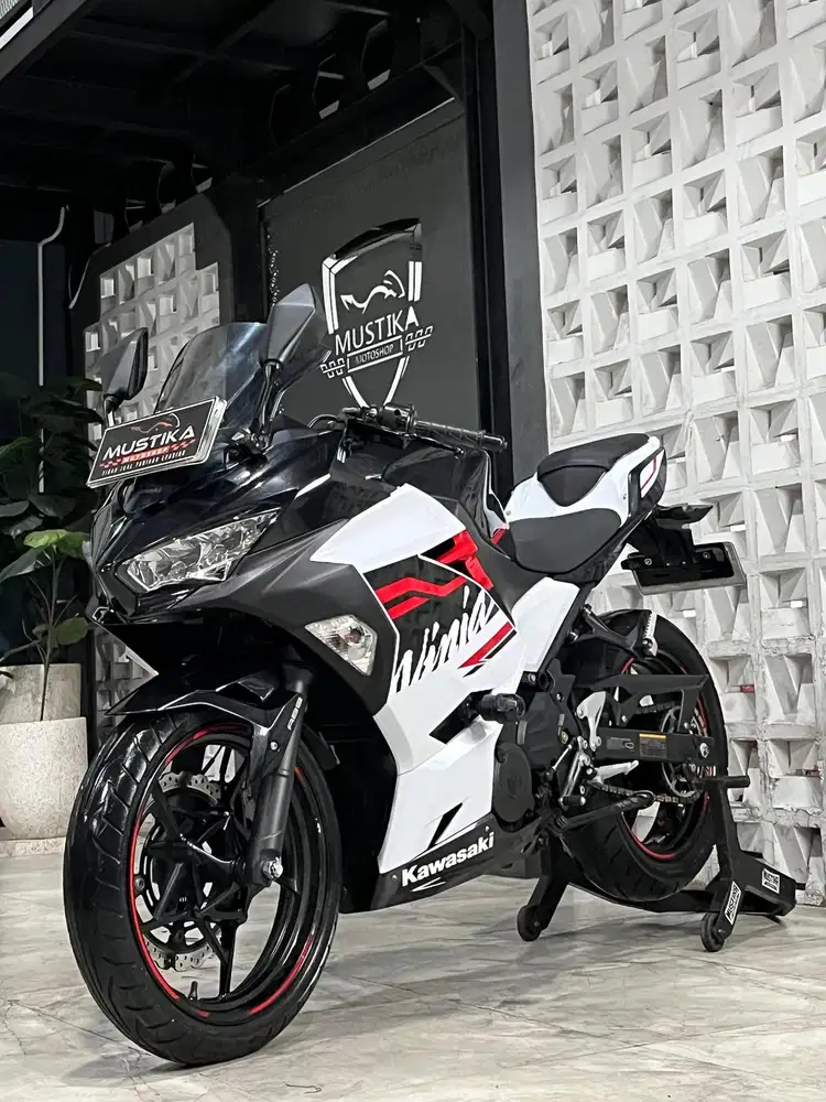 Stok Terbatas!!Kawasaki Ninja 250 Keyless ABS th 2019 - Ayu Mustika