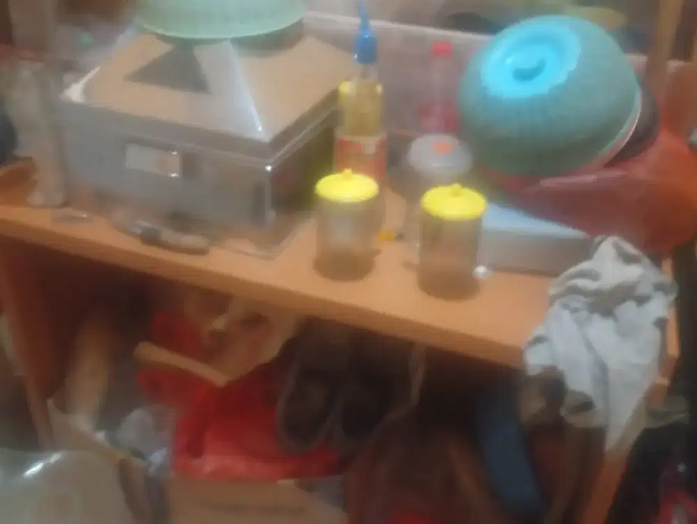 Meja untuk jual es solo bisa yha