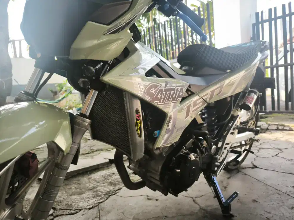 Suzuki satria fi