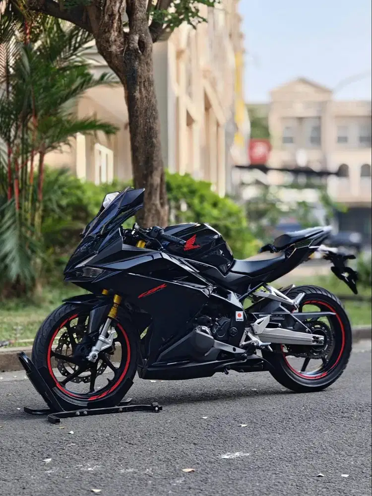 HONDA CBR 250RR NON ABS BLACK FREEDOM 2019 KM RENDAH PAJAK ON SIAP GAS