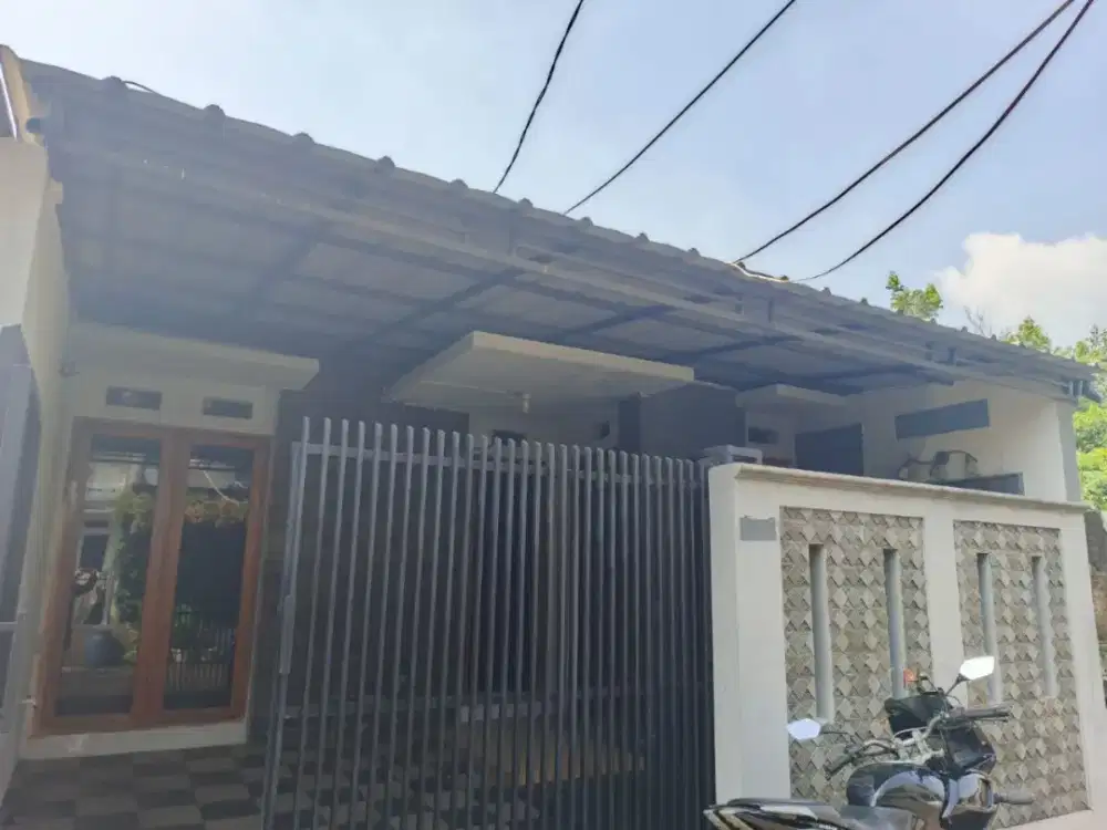 Di jual rumah dalam cluster dekat toll dan LRT Cikunir 1
