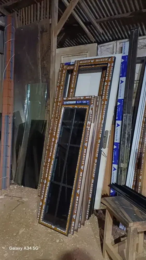 Jual kusen pintu satu dan pintu dua dari bahan aluminium dan kayu