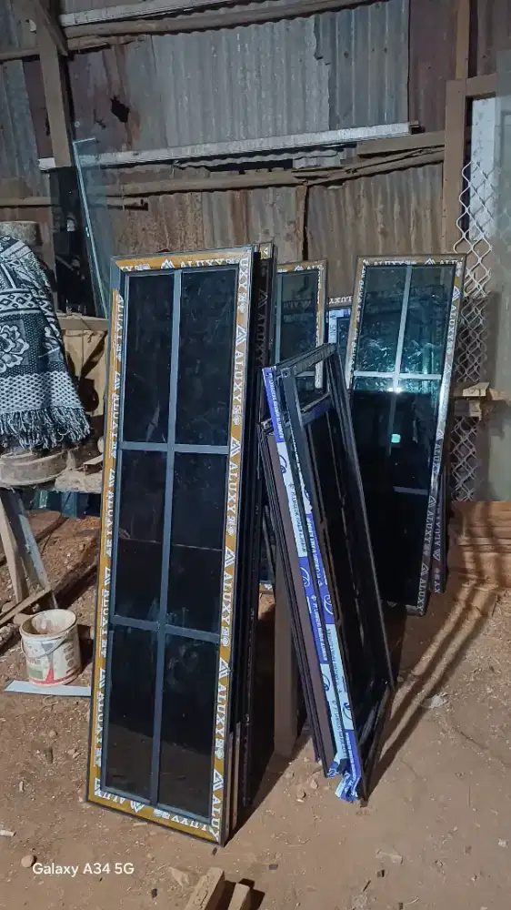 Jual kusen pintu satu dan pintu dua dari bahan aluminium dan kayu