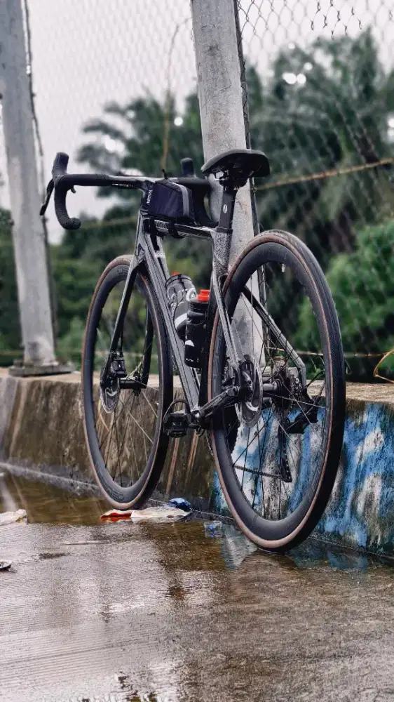 DIJUAL SEPEDA ROADBIKE JAVA SILURO 6 TOP
