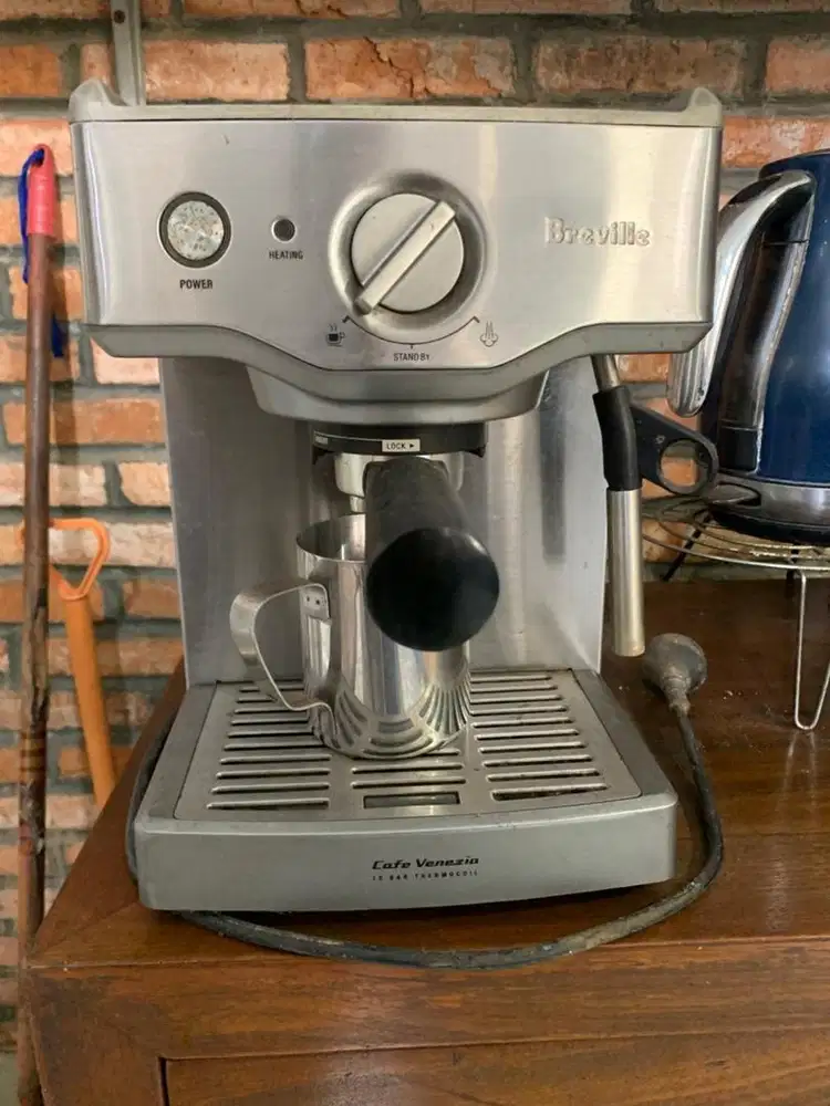 Mesin Kopi Merk BREVILLE second