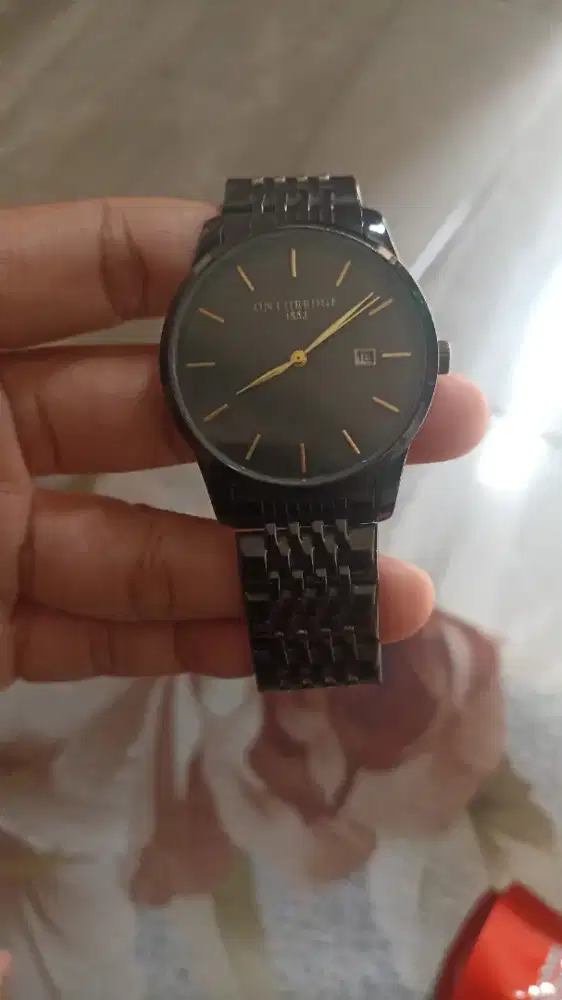 jam tangan gaya