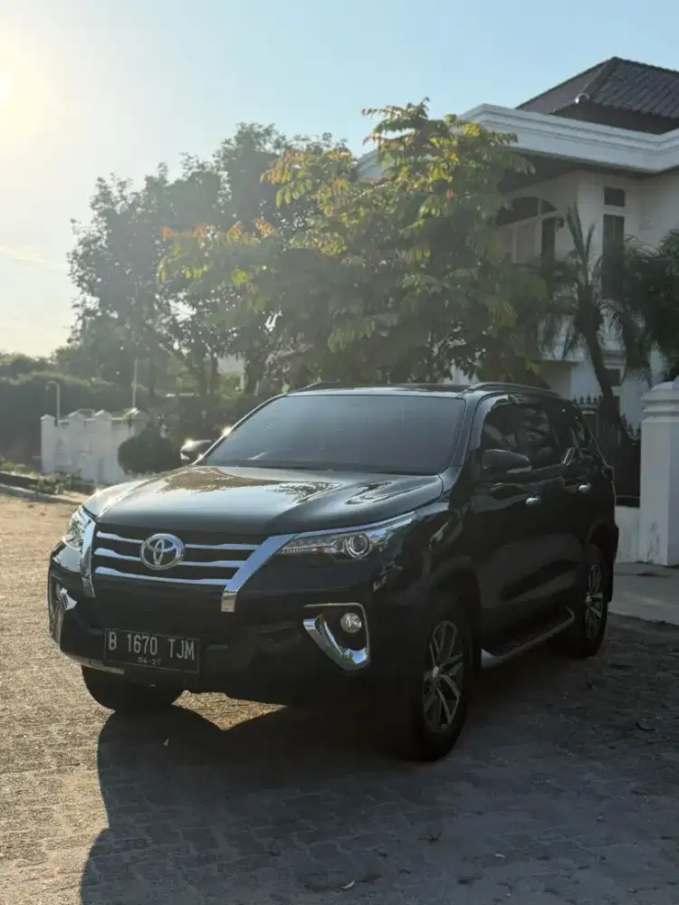 Toyota Fortuner Vrz 4×2 Matic tahun 2017
