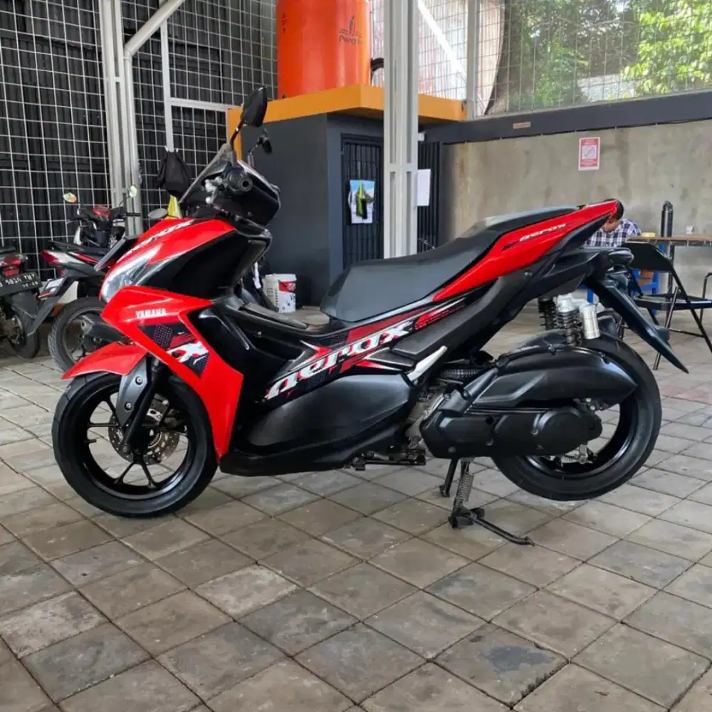 FOR SALE !!! YAMAHA AEROX 2023 harga  ( 18,700 )