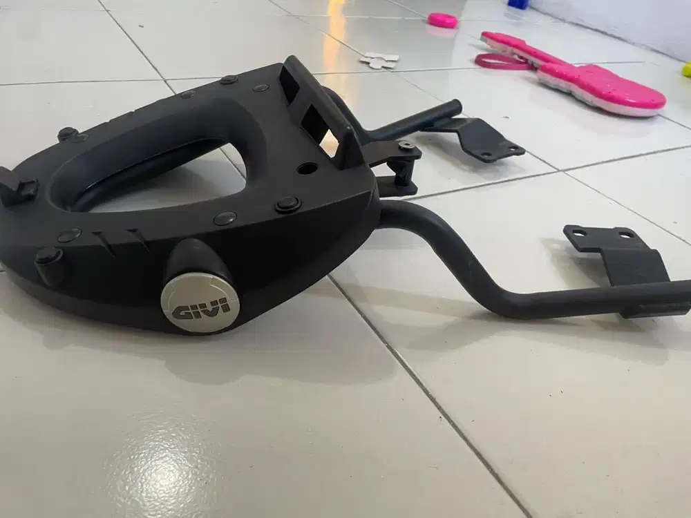 GIVI SRT Bracket box Motor Grand Filano Original
