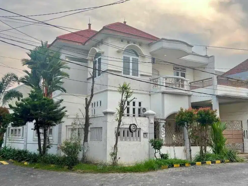 Dijual Rumah Classic Siap Huni di Sutorejo Selatan