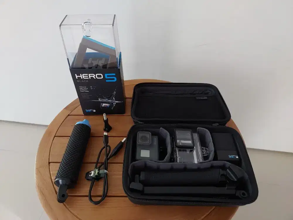 GO PRO HERO 5 (BLACK EDITION) FULL SET