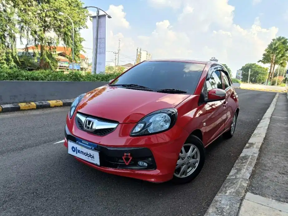 DP MURAH Honda Brio Satya 1.2 E Bensin-MT 2014 Merah CCKLB