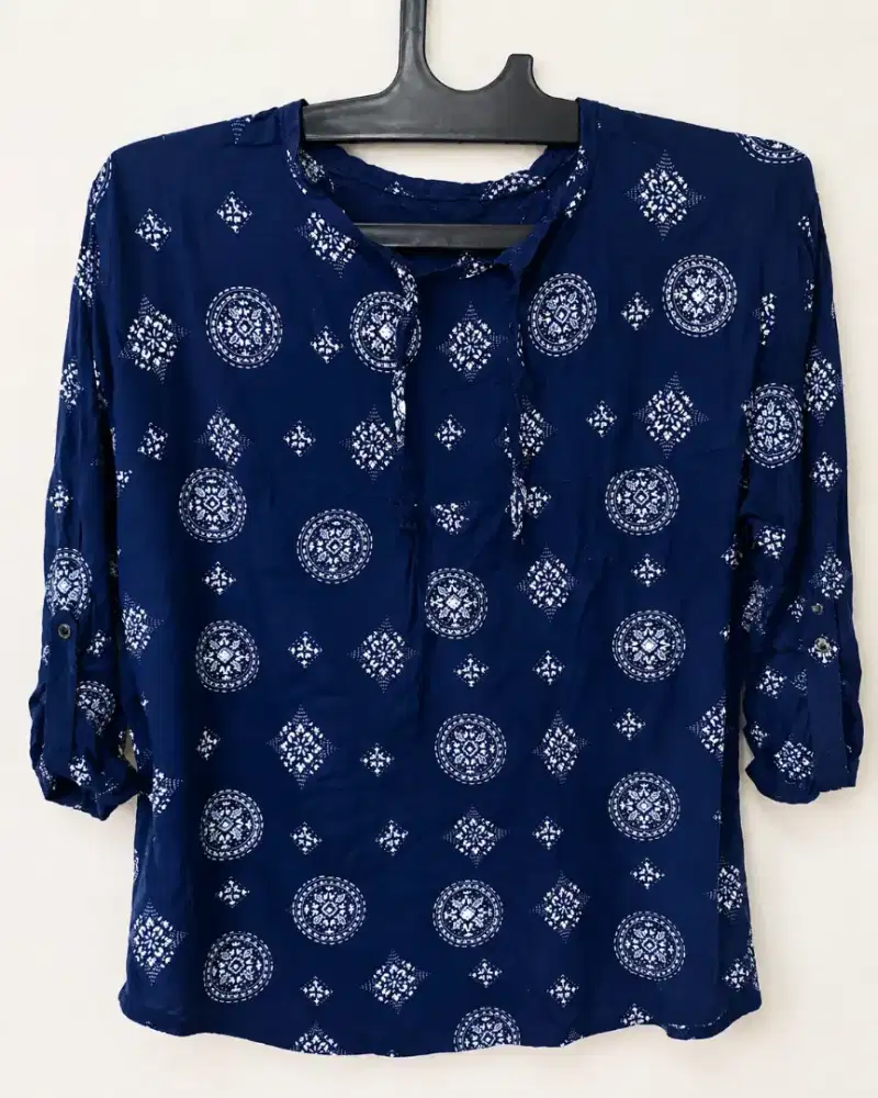 Navy Blue Printed Casual Top – Elegant Everyday Wear
