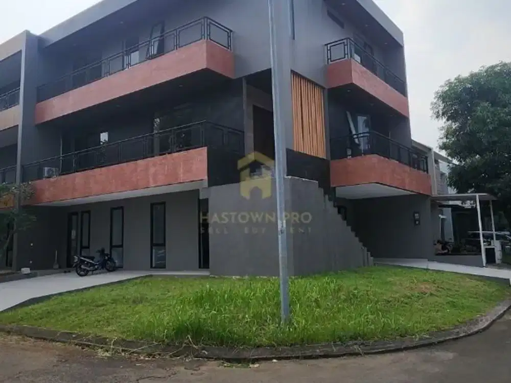 Rumah Mewah 3 Lantai di Alam Sutera Bangunan Baru ada Lift