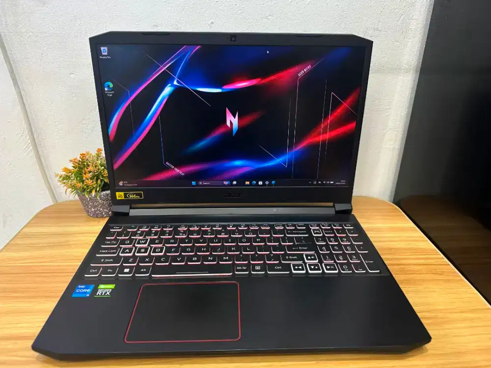 Acer Nitro AN515-57
Core i5-11400H
Ram 16GB/512gb RTX 3050 4Gb 144Hz