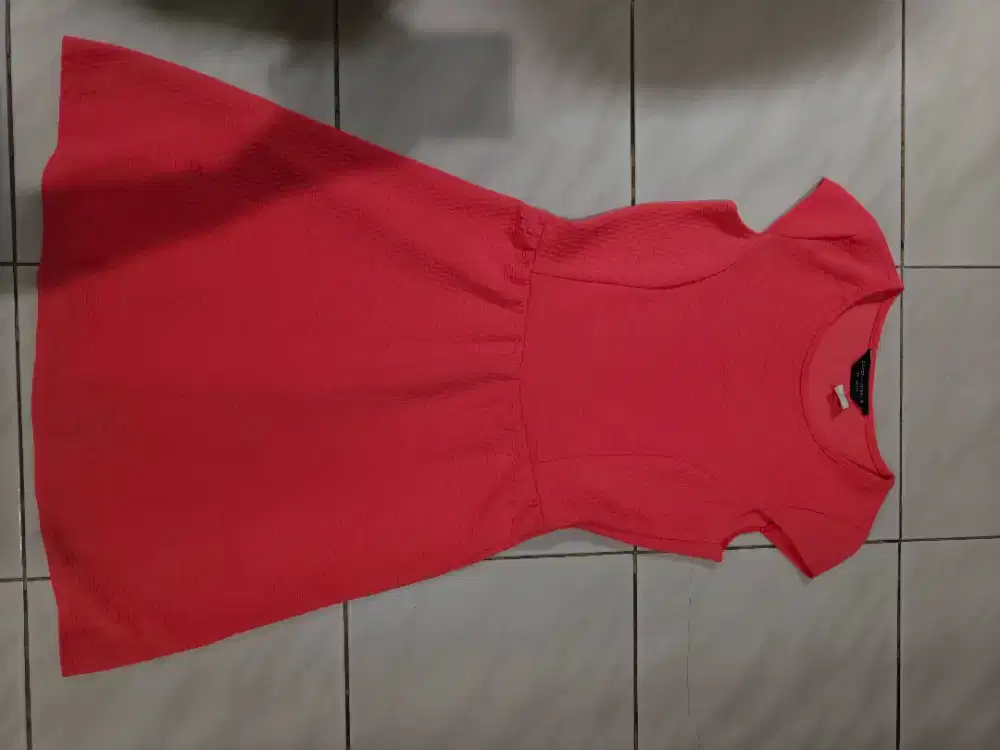 Preloved Flare Midi Dress