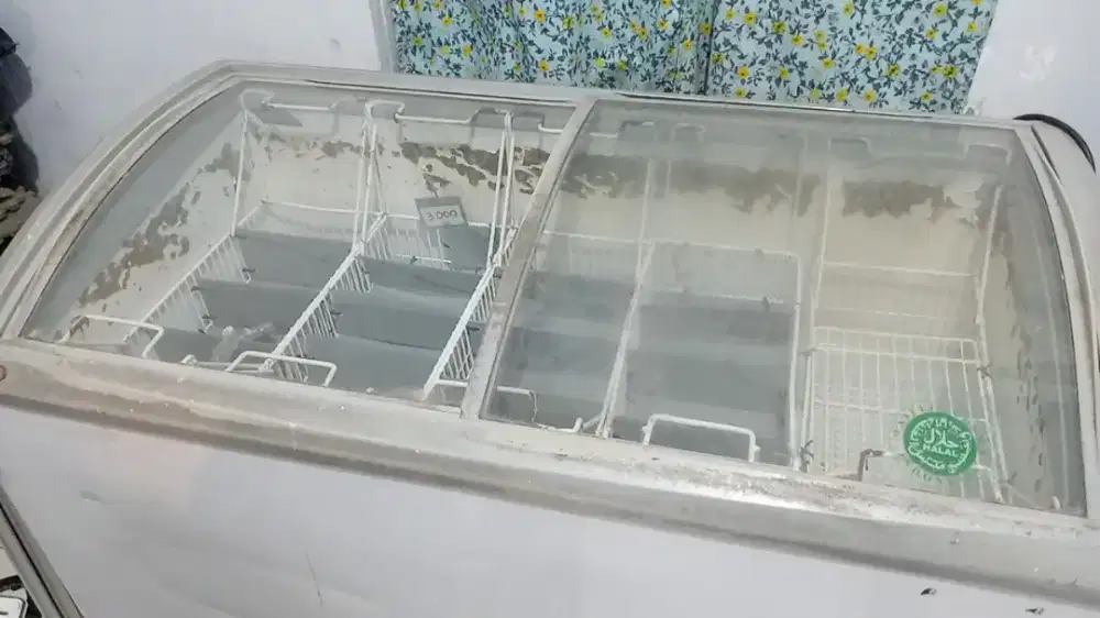 Freezer kapasitas 320liter