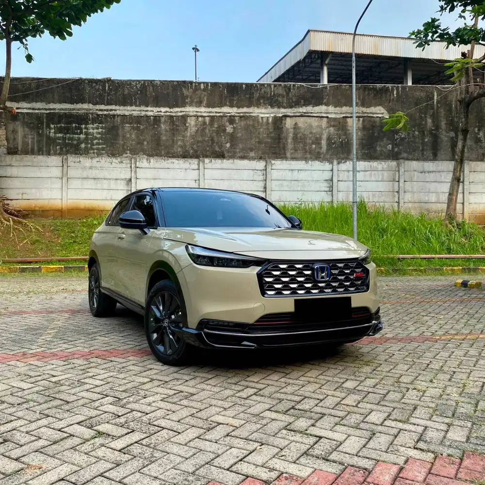 2025 Honda HRV RS 1.5 Hybrid AT Two Tone Sensing