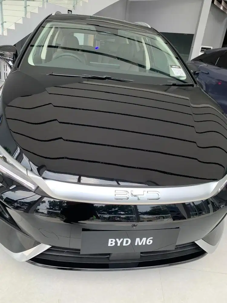 M6 CAPTAIN SEAT 2025 EV