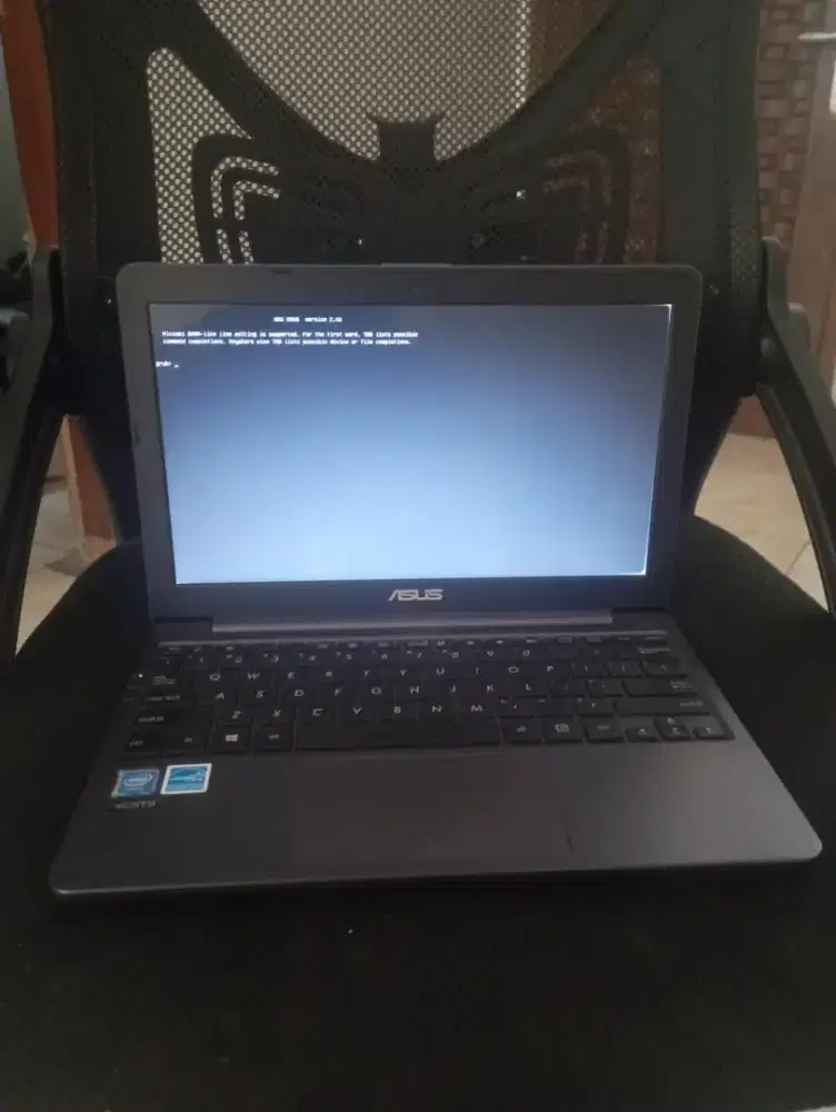 Laptop Leptop ASUS E203MAH 10 inch