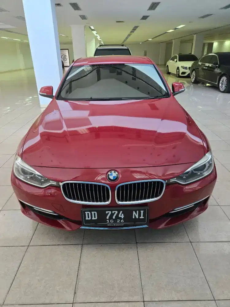 BMW 320i luxury low km milik pribadi