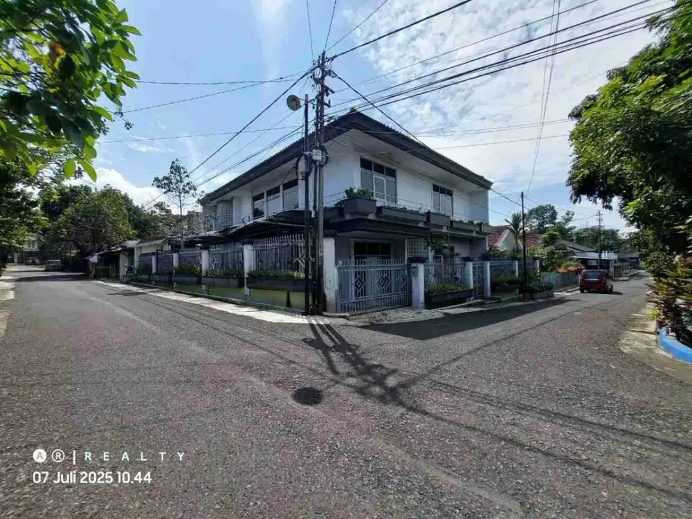 rumah hoek 2lantai siap huni sukaluyu cikutra cigadung bandung