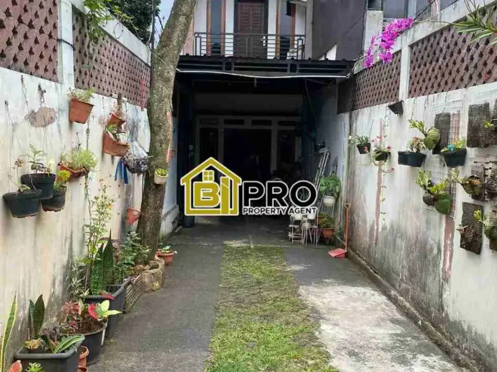 DIJUAL RUMAH LOKASI STRATEGIS DI CIJANTUNG JAKARTA TIMUR