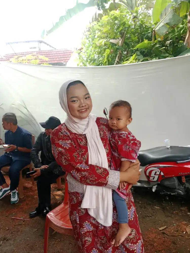 Saya mencari pekerjaan yang pulang pergi,klo bisa boleh membawa ank