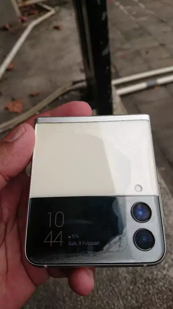 Samsung z flip 4 layar dalam mati