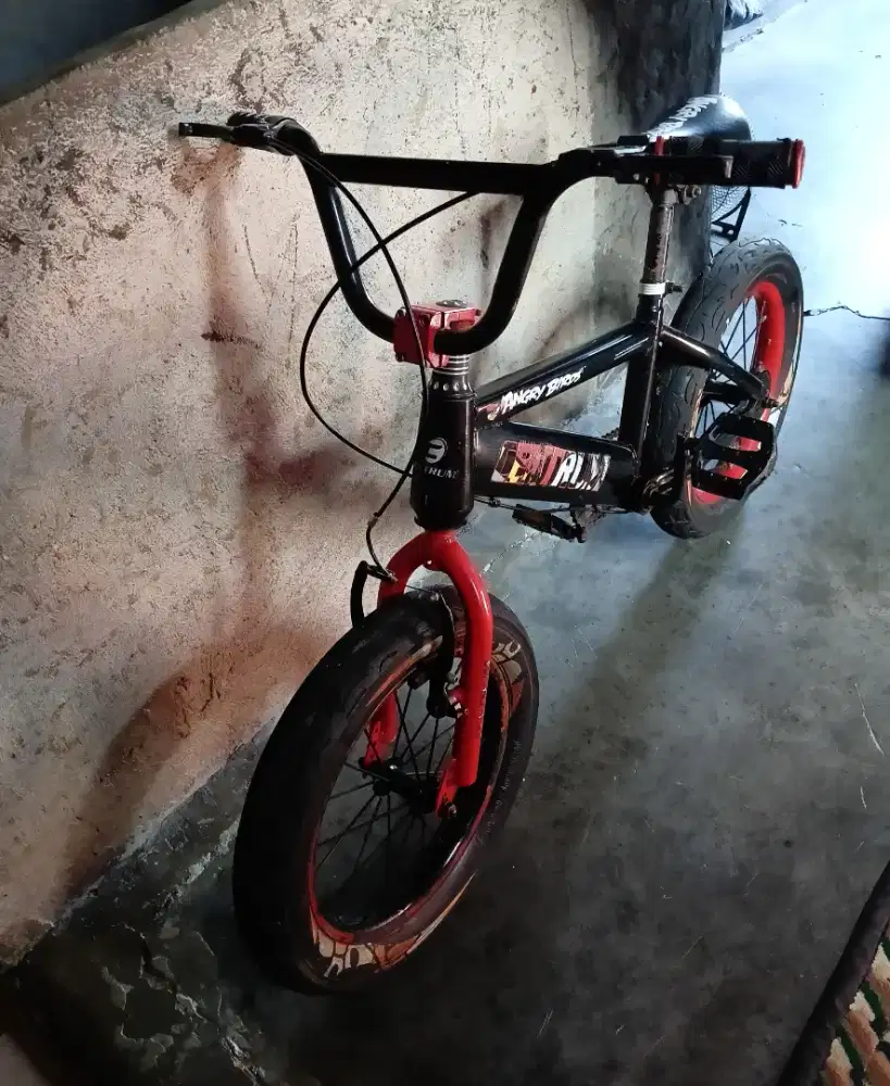 sepeda BMX anak