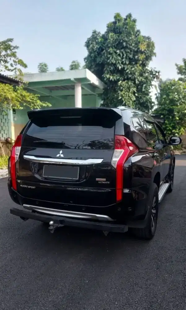 Jual mobil bekas pajero sport