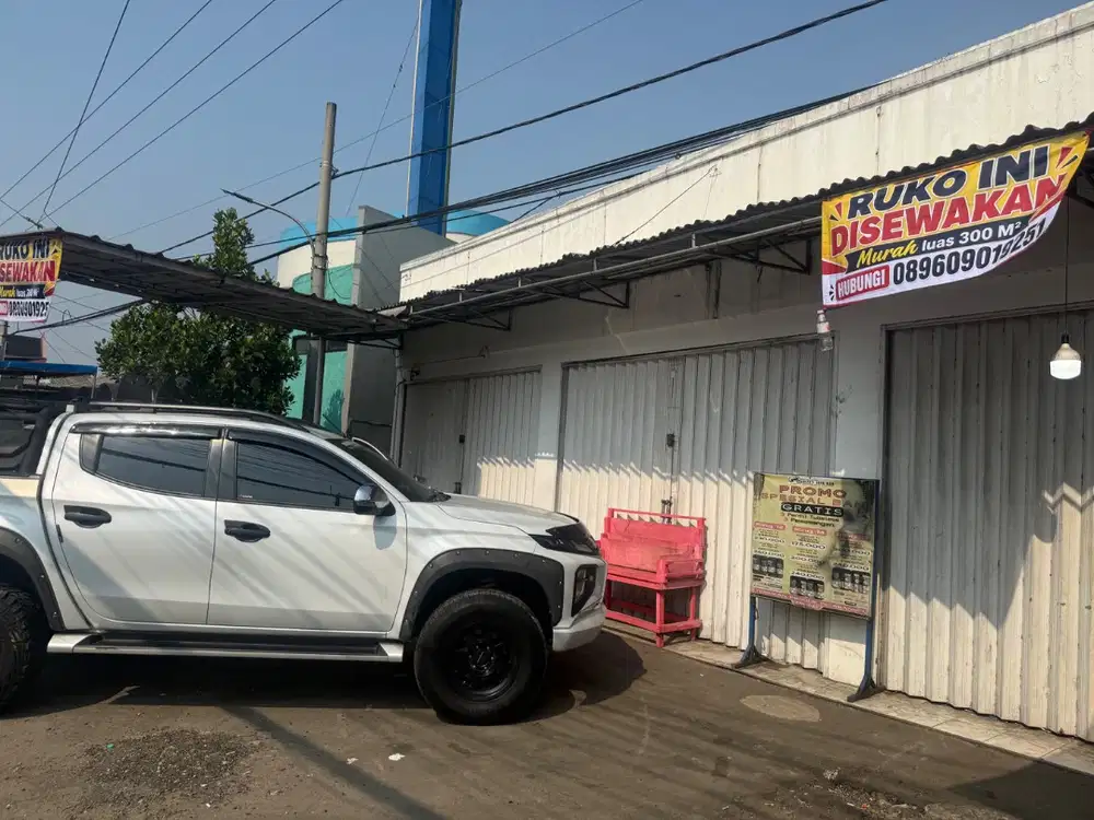 Disewakan murah toko di pinggir jalan