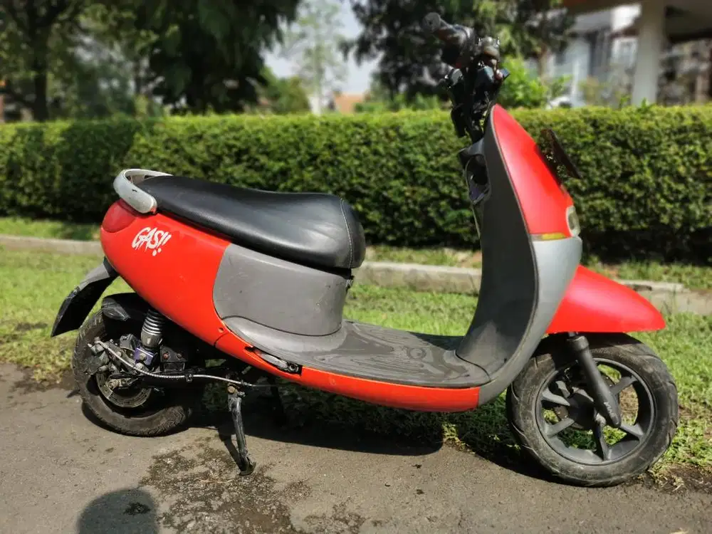 motor listrik Viar Q1 Bosch
