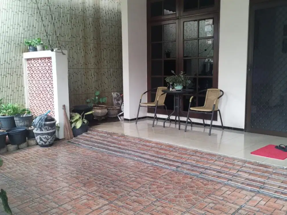 Rumah 2 Lantai Bebas Banjir di Duren Sawit Baru Jakarta Timur