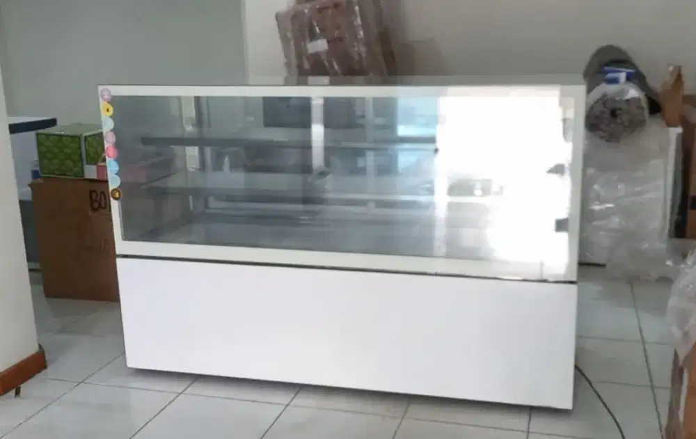 Showcase Chiller GEA MM760V Bekas