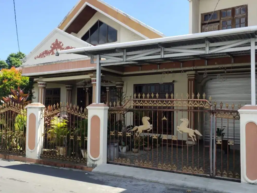 DIJUAL RUMAH
