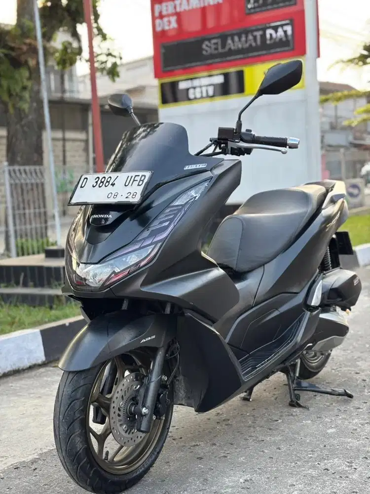 Honda pcx abs tahun 2023