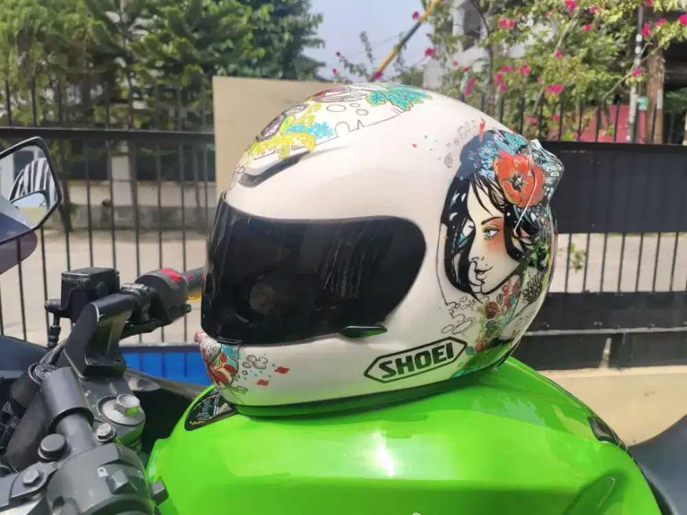 Shoei X series Airbrush