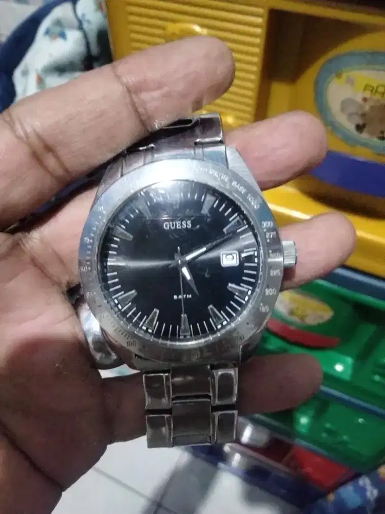 jam tangan pria Guess