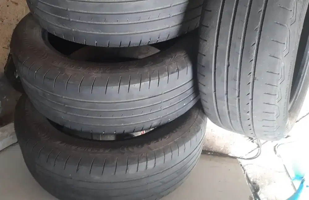 BAN GOODYEAR TRIPLEMAX 2 uk 215/60R17