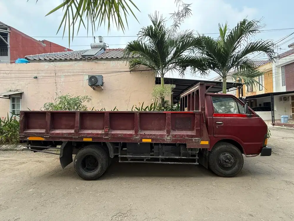 Toyota Dyna Rino BU